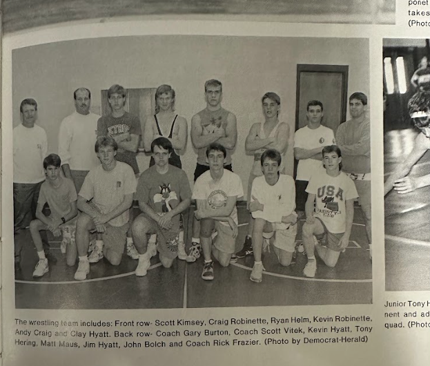 1991 Wrestling Team poses for picture